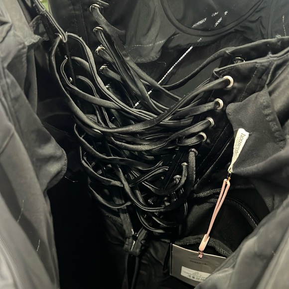 HOUSE OF CB 'Anabella' Black Lace Up Maxi Dress NWT - Picture 9 of 12